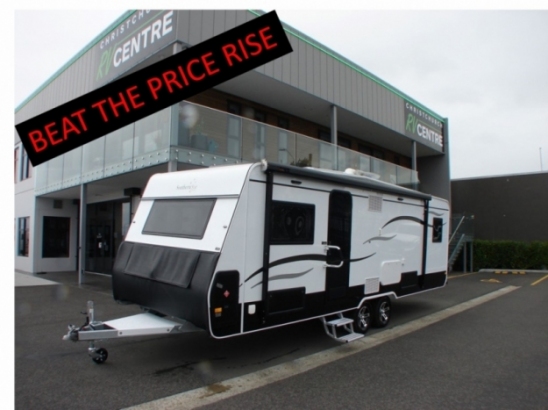 NEW - Southern Star - Titan - 744 SE - Walk Around Bed