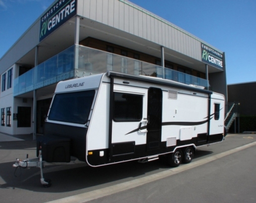 Leisure Line  - Platinum - 724 SE - Walk Around Bed